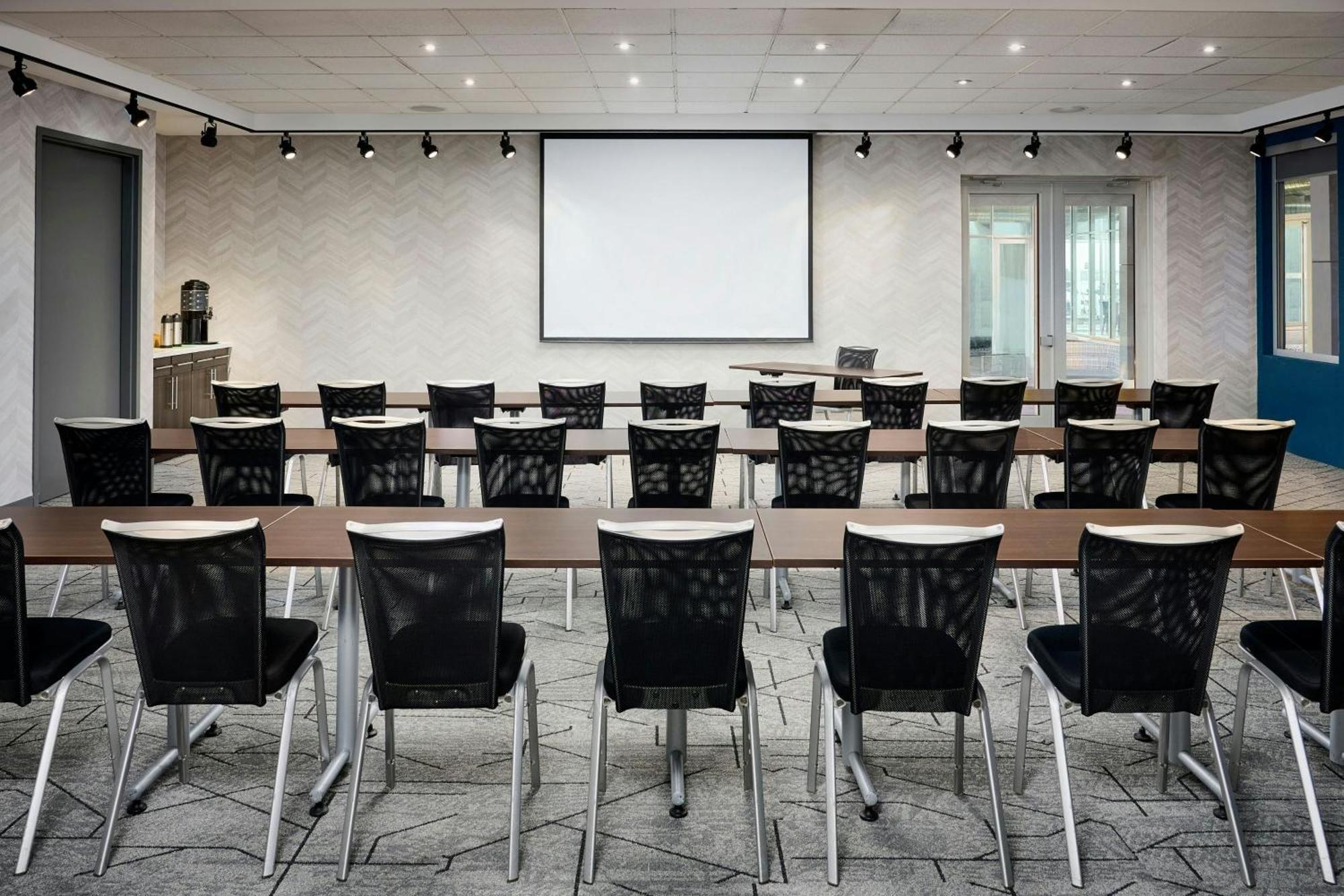 Aloft Vaughan Mills Экстерьер фото